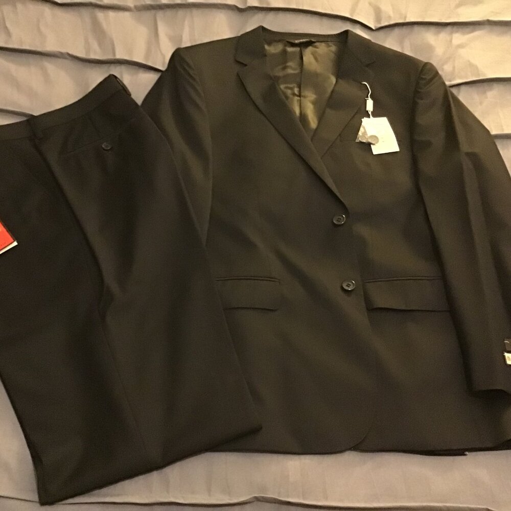 Men’s Black Suit Jacket & Pants – 42 Jacket / 36 Pants (NWT)